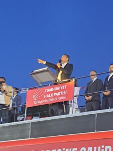 1747910496-WhatsApp-Gorsel-2025-05-22-saat-10.04.38_a58334e9-225x300 Özgür Özel Pendik'te halkla buluştu: ''Birlikte Başaracağız''
