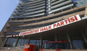 chp-den-30-haziran-adimi-5867-300x178 CHP Kurultay Davası 8 Eylül’e Ertelendi